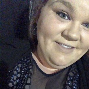 Meet your Posher, Janet